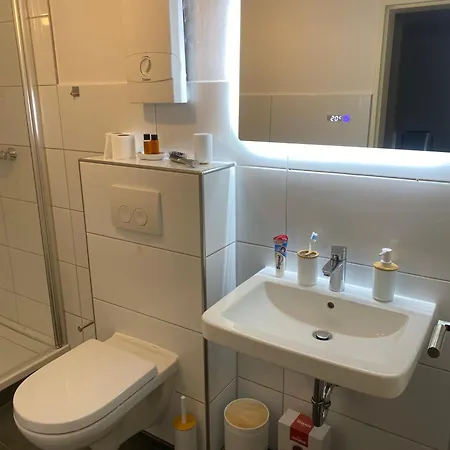 Апартаменты Fuer 3 - Boxspringbetten, Smart Tv, Parkplatz, Stadion Naehe